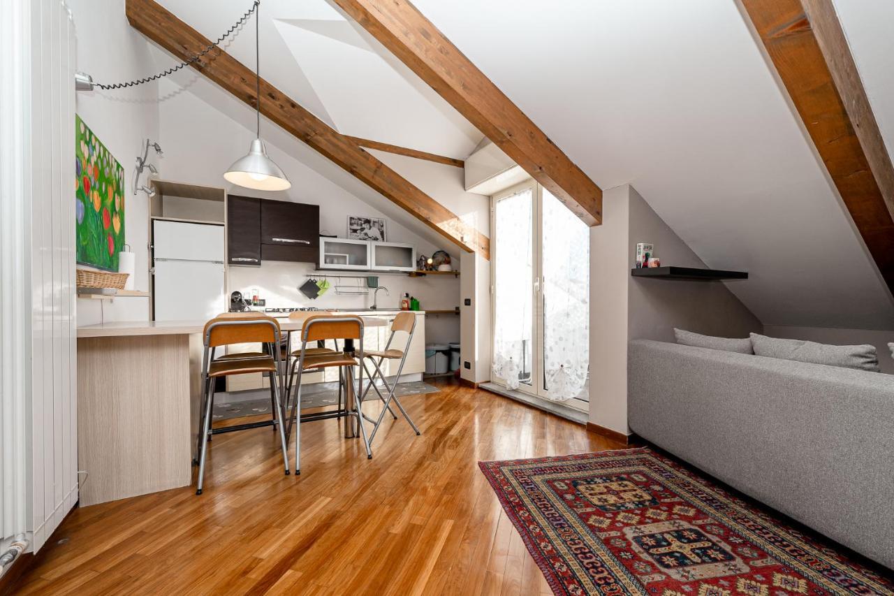 Stagabin La Mansarda Panoramica Un Rifugio Di Eleganza E Tranquillita Apartment Turin Luaran gambar